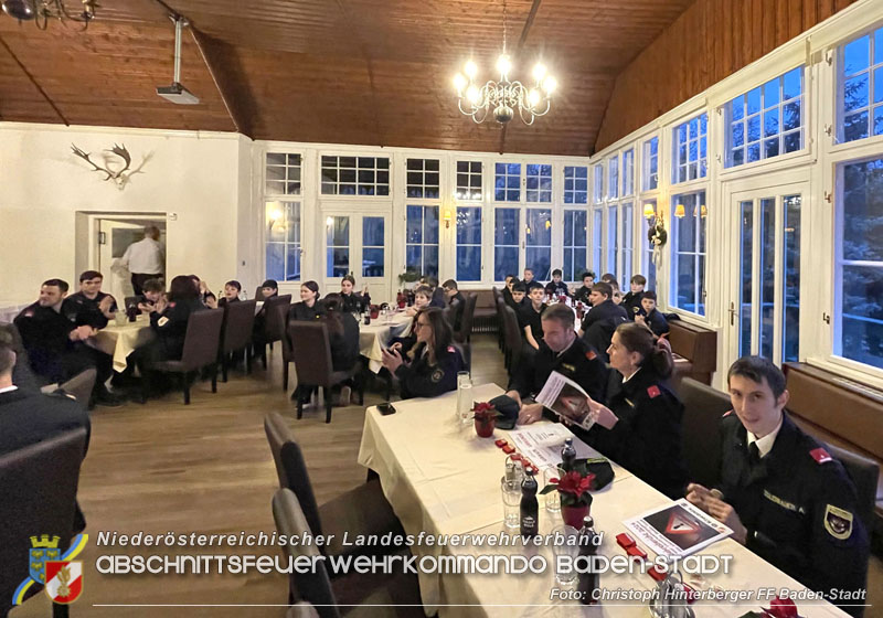 20241214 Weihnachtsfeier der drei Badener Feuerwehrjugendgruppen am Rudolfshof und diesmal sogar mit besondern Ehrengäste Foto: Christoph Hinterberger FF Baden-Stadt 20241214 Weihnachtsfeier der drei Badener Feuerwehrjugendgruppen am Rudolfshof und diesmal mit besonderen Ehrengästen Foto: Christoph Hinterberger FF Baden-Stadt