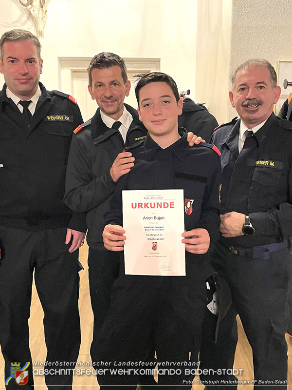 20241214 Weihnachtsfeier der drei Badener Feuerwehrjugendgruppen am Rudolfshof mit Auszeichnungen Foto: Christoph Hinterberger FF Baden-Stadt 20241214 Weihnachtsfeier der drei Badener Feuerwehrjugendgruppen am Rudolfshof mit Auszeichnungen Foto: Christoph Hinterberger FF Baden-Stadt