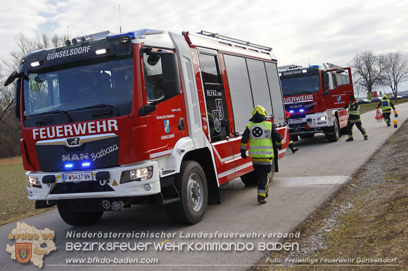 20250201_Weiße Fahne bei der Ausbildungsprüfung Technische Hilfeleistung in Bronze u. Silber in Günselsdorf  Foto: Freiwillige Feuerwehr Günselsdorf