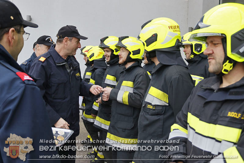 20250201_Weiße Fahne bei der Ausbildungsprüfung Technische Hilfeleistung in Bronze u. Silber in Günselsdorf  Foto: Freiwillige Feuerwehr Günselsdorf