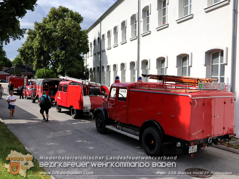 20250628_Feuerwehr-Oldtimerausfahrt vom Verein "Feuerwehrhistoriker in Niederösterreich" Fahrt von Pottenstein nach Möllersdorf Foto: ASB ÖA Markus Hackl FF Pottenstein 20250628_Feuerwehr-Oldtimerausfahrt vom Verein "Feuerwehrhistoriker in Niederösterreich" Fahrt von Pottenstein nach Möllersdorf Foto: ASB ÖA Markus Hackl FF Pottenstein