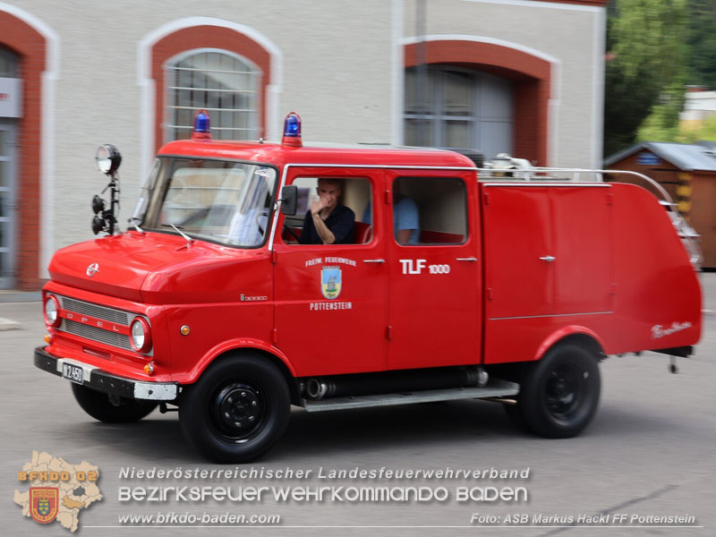 20250628_Feuerwehr-Oldtimerausfahrt vom Verein "Feuerwehrhistoriker in Niederösterreich" Fahrt von Pottenstein nach Möllersdorf Foto: ASB ÖA Markus Hackl FF Pottenstein 20250628_Feuerwehr-Oldtimerausfahrt vom Verein "Feuerwehrhistoriker in Niederösterreich" Fahrt von Pottenstein nach Möllersdorf Foto: ASB ÖA Markus Hackl FF Pottenstein