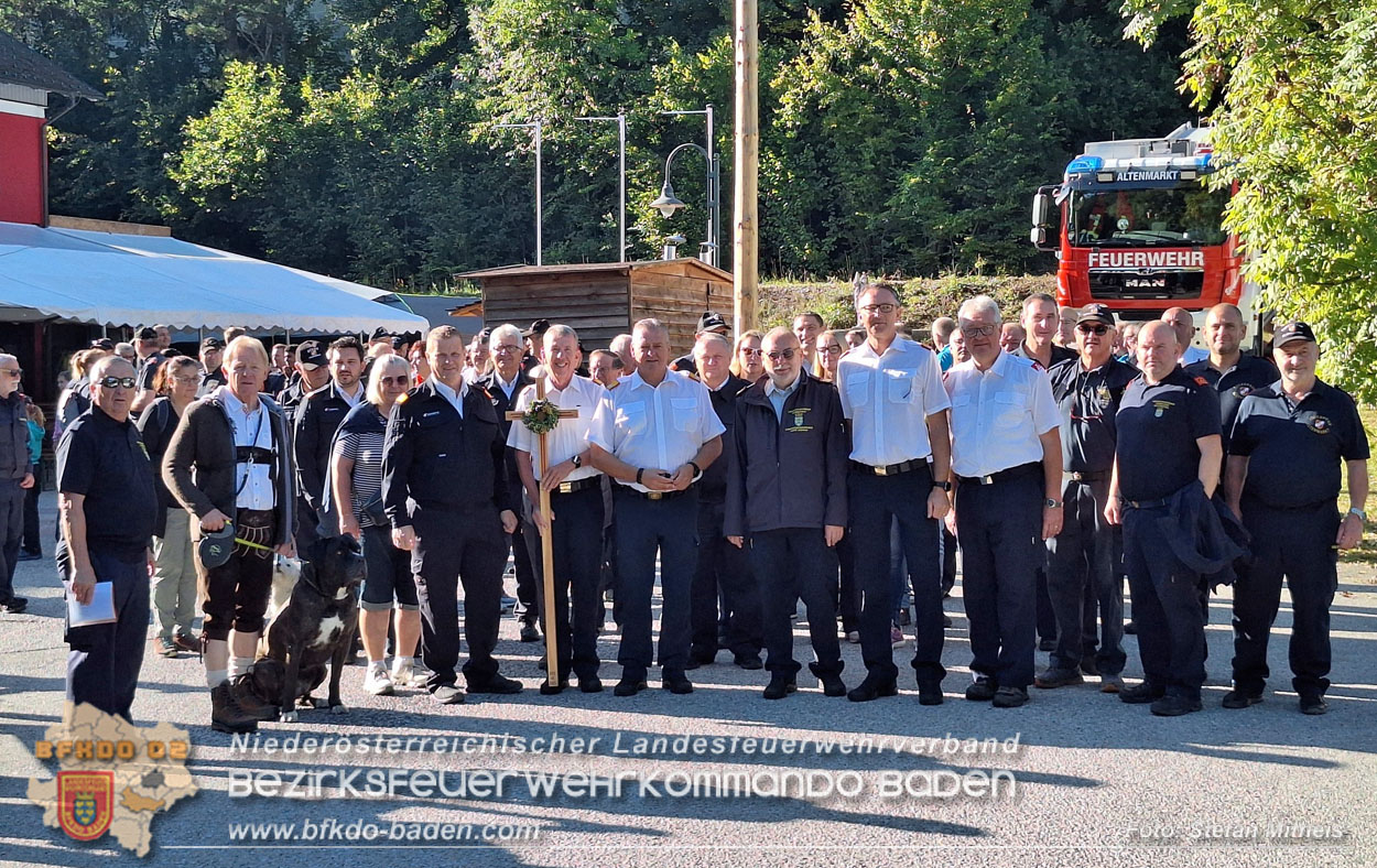 20250920_41. Floriani-Marsch/Wahlfahrt der N Feuerwehren in Altenmarkt an der Triesting (Bezirk BADEN)  Foto: Stefan Mitheis