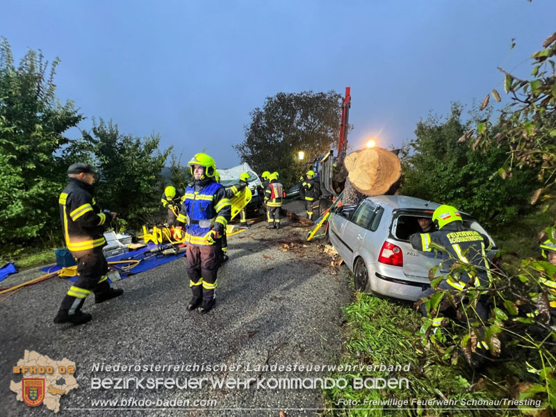 20250926_Bezirksbergreifende bung "Menschenrettung" in Sollenau  Foto: Markus Vogt FF Schnau a.d.Triesting