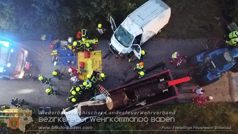 20250926_Bezirksbergreifende bung "Menschenrettung" in Sollenau  Foto: FF Sollenau