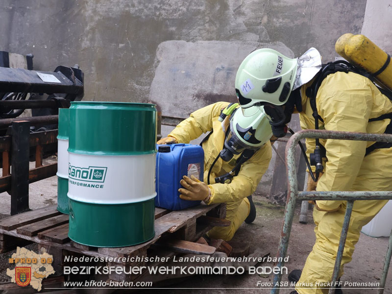 20251011_Gemeinsame Einsatzübung am Kremesberg Foto: ASB ÖA Markus Hackl FF Pottenstein 20251011_Gemeinsame Einsatzübung am Kremesberg Foto: ASB ÖA Markus Hackl FF Pottenstein