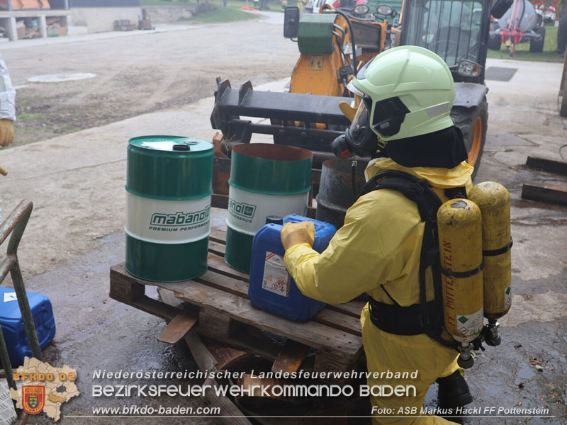 20251011_Gemeinsame Einsatzübung am Kremesberg Foto: ASB ÖA Markus Hackl FF Pottenstein 20251011_Gemeinsame Einsatzübung am Kremesberg Foto: ASB ÖA Markus Hackl FF Pottenstein
