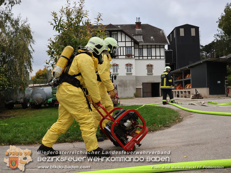 20251011_Gemeinsame Einsatzübung am Kremesberg Foto: ASB ÖA Markus Hackl FF Pottenstein 20251011_Gemeinsame Einsatzübung am Kremesberg Foto: ASB ÖA Markus Hackl FF Pottenstein