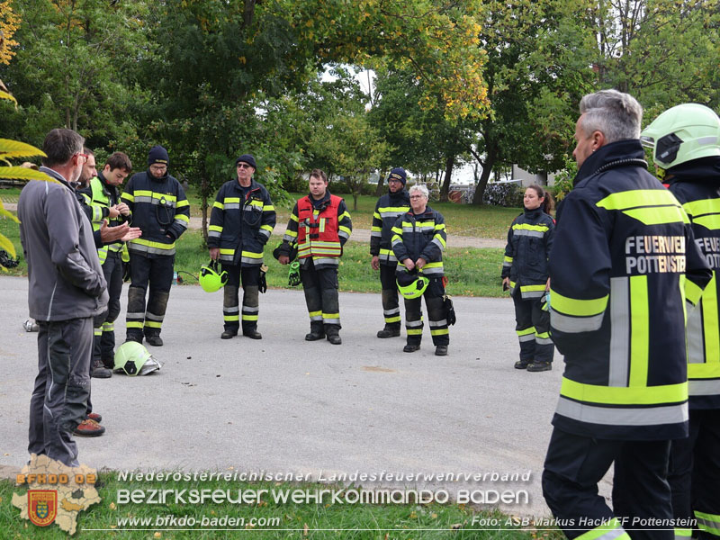 20251011_Gemeinsame Einsatzübung am Kremesberg Foto: ASB ÖA Markus Hackl FF Pottenstein 20251011_Gemeinsame Einsatzübung am Kremesberg Foto: ASB ÖA Markus Hackl FF Pottenstein