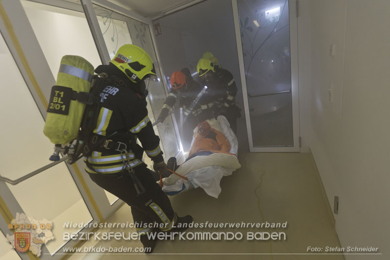 20251105_Einsatzkrfte trainierten den Ernstfall - Erfolgreiche Feuerwehrbung am Klinikstandort Baden    Foto: Stefan Schneider