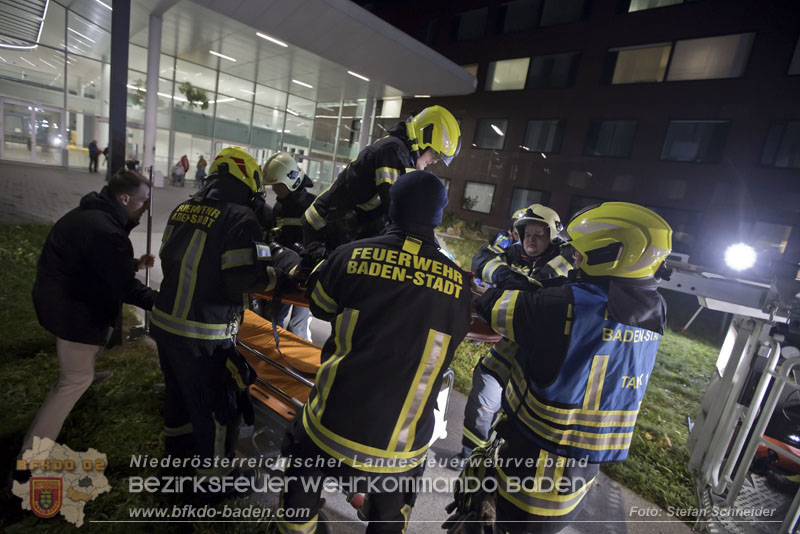 20251105_Einsatzkrfte trainierten den Ernstfall - Erfolgreiche Feuerwehrbung am Klinikstandort Baden    Foto: Stefan Schneider