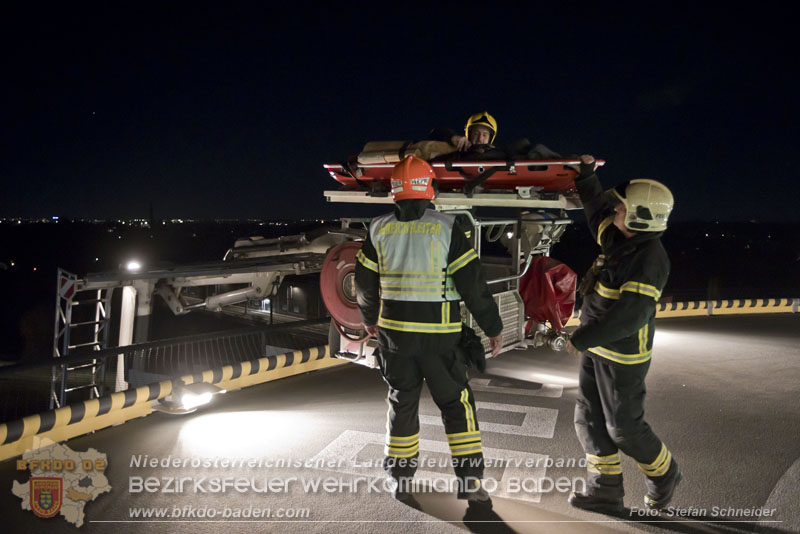 20251105_Einsatzkrfte trainierten den Ernstfall - Erfolgreiche Feuerwehrbung am Klinikstandort Baden    Foto: Stefan Schneider