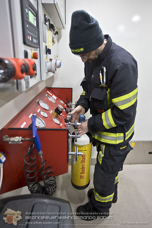20251105_Einsatzkrfte trainierten den Ernstfall - Erfolgreiche Feuerwehrbung am Klinikstandort Baden    Foto: Stefan Schneider