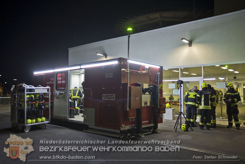 20251105_Einsatzkrfte trainierten den Ernstfall - Erfolgreiche Feuerwehrbung am Klinikstandort Baden    Foto: Stefan Schneider