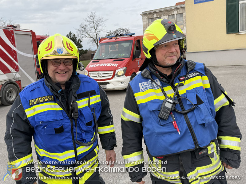 20251122_1. ZUG der 2. KHD Bereitschaft übt am Gelände des Tritolwerk  Foto: S5 Stefan Schneider BFKDO BADEN