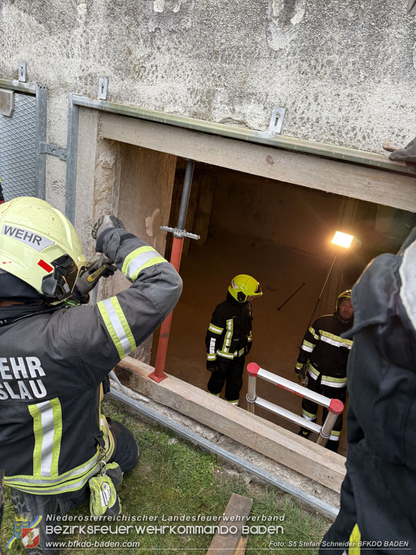 20251122_1. ZUG der 2. KHD Bereitschaft übt am Gelände des Tritolwerk  Foto: S5 Stefan Schneider BFKDO BADEN