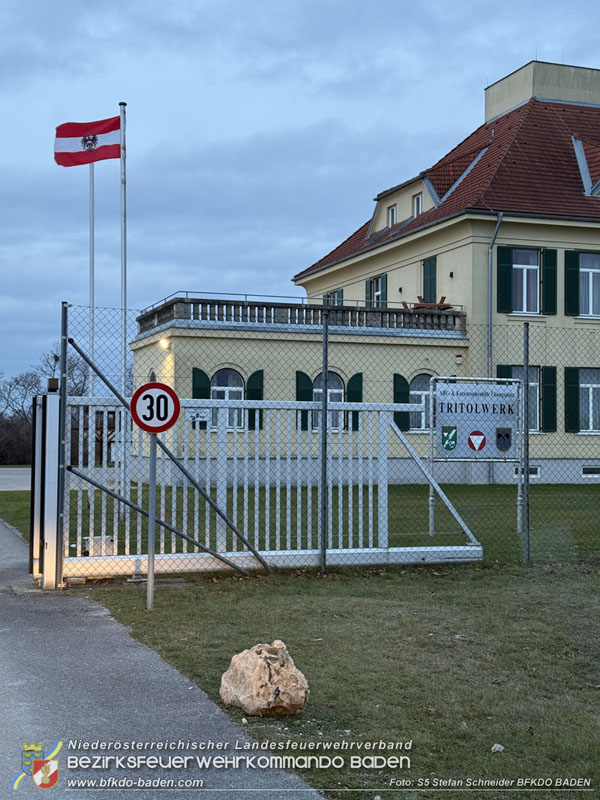 20251122_3. KHD-ZUG Baden übt am Katastrophenübungsplatz Tritolwerk Eggendorf   Foto: S5 Stefan Schneider BFKDO BADEN