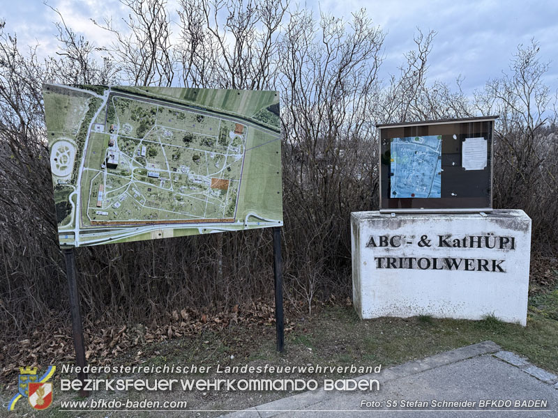 20251122_3. KHD-ZUG Baden übt am Katastrophenübungsplatz Tritolwerk Eggendorf   Foto: S5 Stefan Schneider BFKDO BADEN