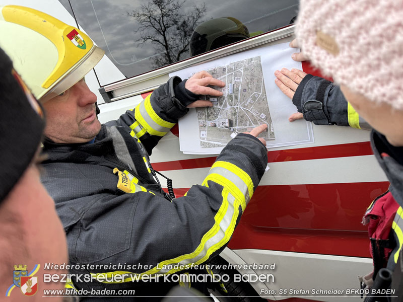20251122_3. KHD-ZUG Baden übt am Katastrophenübungsplatz Tritolwerk Eggendorf   Foto: S5 Stefan Schneider BFKDO BADEN