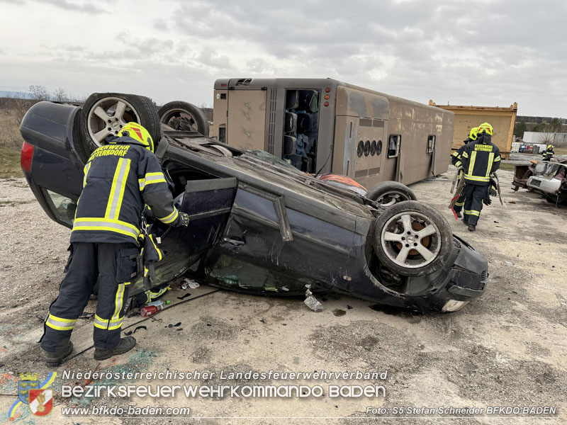 20251122_3. KHD-ZUG Baden übt am Katastrophenübungsplatz Tritolwerk Eggendorf   Foto: S5 Stefan Schneider BFKDO BADEN
