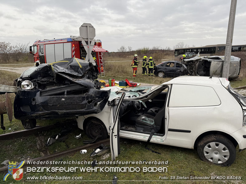 20251122_3. KHD-ZUG Baden übt am Katastrophenübungsplatz Tritolwerk Eggendorf   Foto: S5 Stefan Schneider BFKDO BADEN