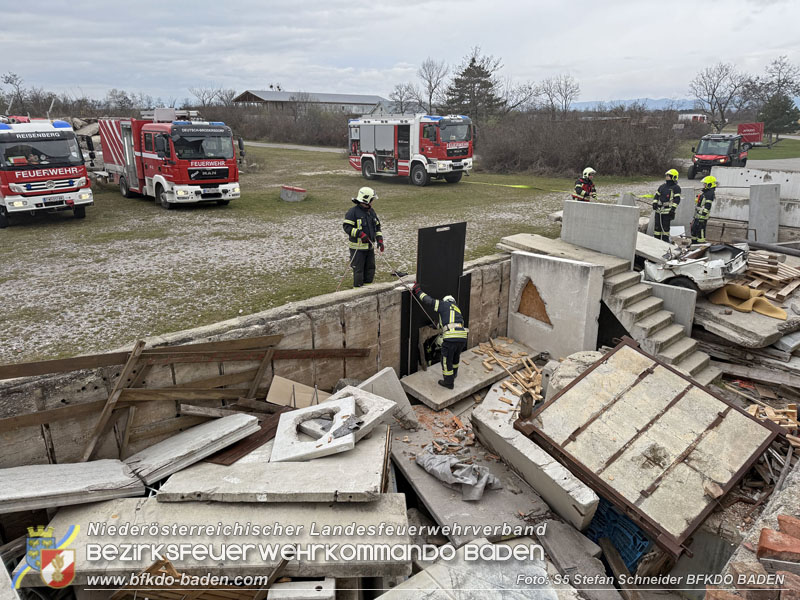 20251122_3. KHD-ZUG Baden übt am Katastrophenübungsplatz Tritolwerk Eggendorf   Foto: S5 Stefan Schneider BFKDO BADEN