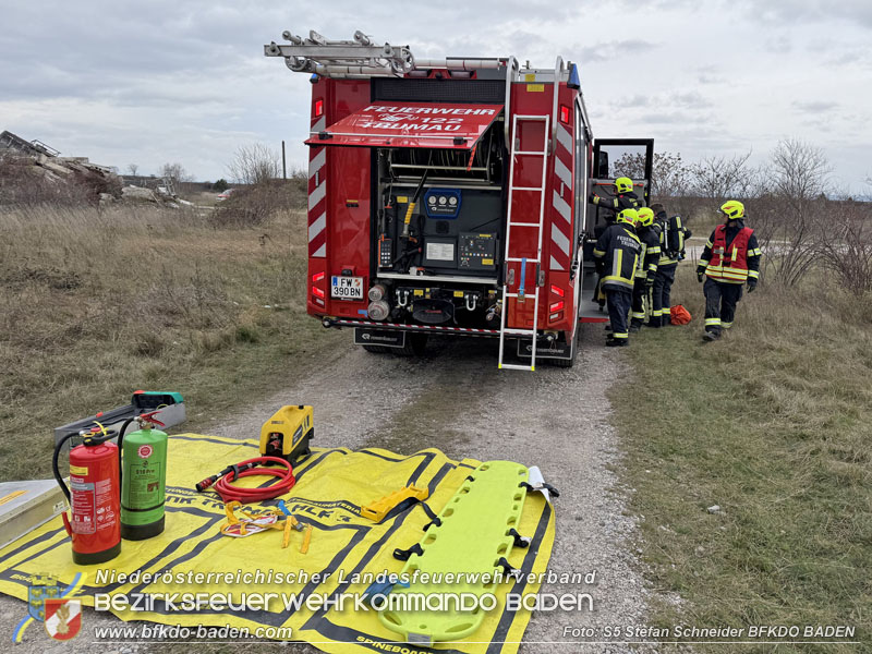 20251122_3. KHD-ZUG Baden übt am Katastrophenübungsplatz Tritolwerk Eggendorf   Foto: S5 Stefan Schneider BFKDO BADEN