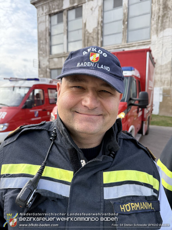 20251122_3. KHD-ZUG Baden übt am Katastrophenübungsplatz Tritolwerk Eggendorf   Foto: S5 Stefan Schneider BFKDO BADEN