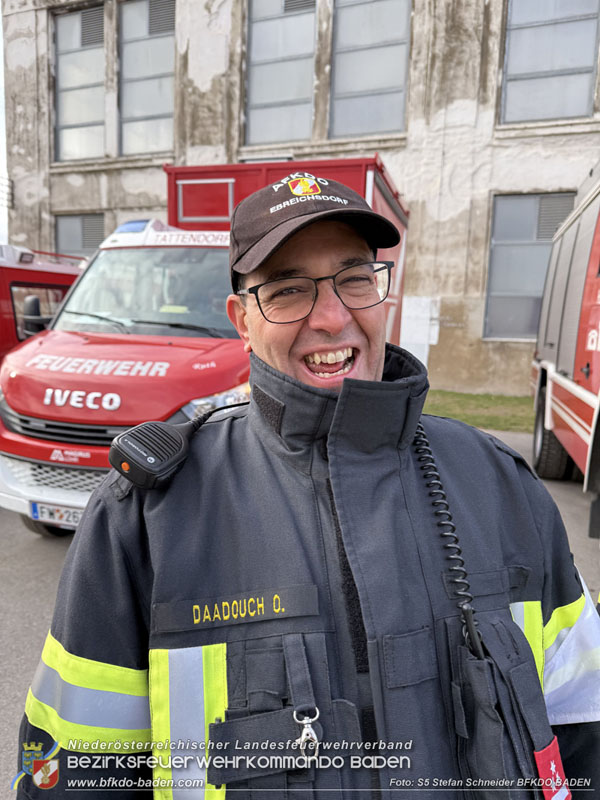 20251122_3. KHD-ZUG Baden übt am Katastrophenübungsplatz Tritolwerk Eggendorf   Foto: S5 Stefan Schneider BFKDO BADEN