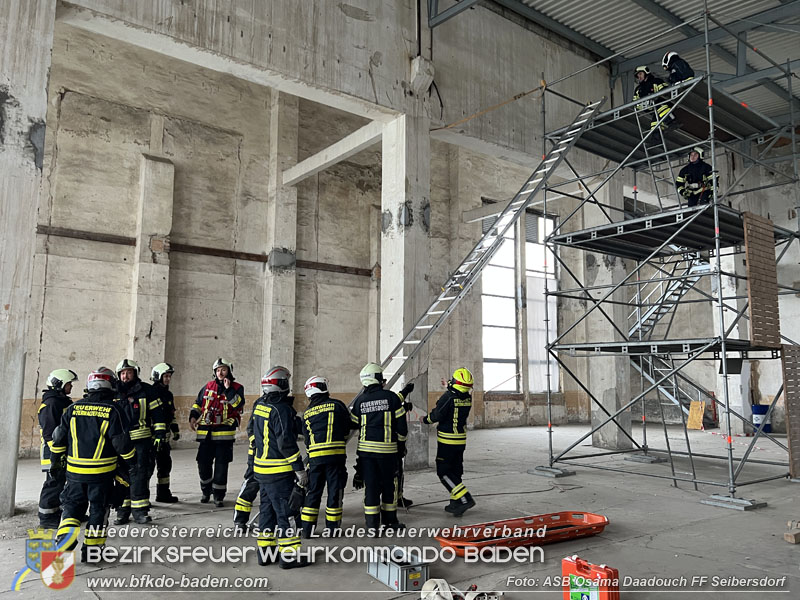 20251122_3. KHD-ZUG Baden übt am Katastrophenübungsplatz Tritolwerk Eggendorf Foto: ASB Osama Daadouch FF Seibersdorf