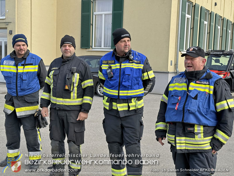 20251122_1. ZUG der 2. KHD Bereitschaft übt am Gelände des Tritolwerk Foto: S5 Stefan Schneider BFKDO BADEN