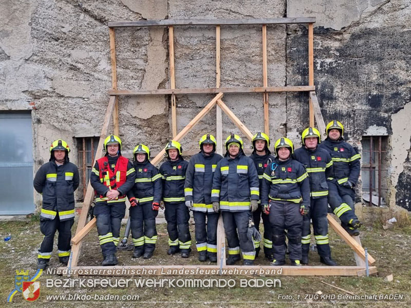 20251122_1. ZUG der 2. KHD Bereitschaft übt am Gelände des Tritolwerk  Foto: ASB Peter Kühnel FF Günselsdorf