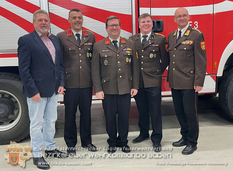20260124_Das wiedergew�hlte Kommando der FF Hiretenberg  Foto: Linsbichler FF Hirtenberg