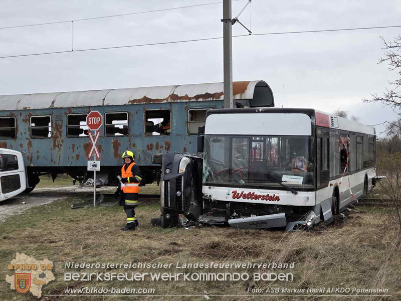 20260328_Gro��bung der Feuerwehren des Feuerwehrabschnittes Pottenstein am Truppen�bungsplatz �Tritol-Werk"  Foto: ASB �A Markus Hackl