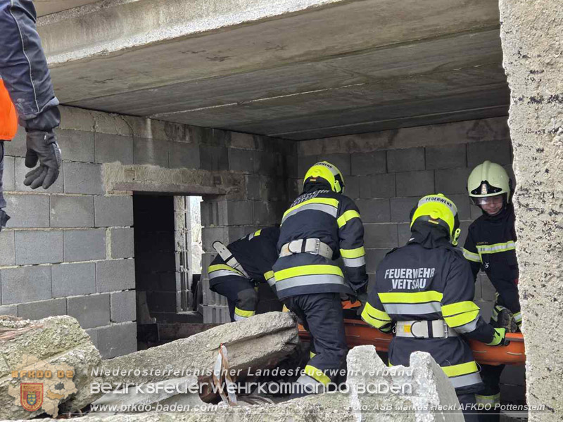 20260328_Gro��bung der Feuerwehren des Feuerwehrabschnittes Pottenstein am Truppen�bungsplatz �Tritol-Werk"  Foto: ASB �A Markus Hackl