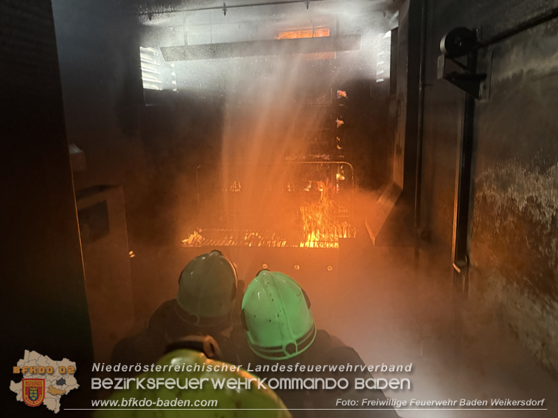 20260501-03_Hei�ausbildung in gasbefeuerten �bungsanlage in Baden  Foto: FF Baden Weikersdorf