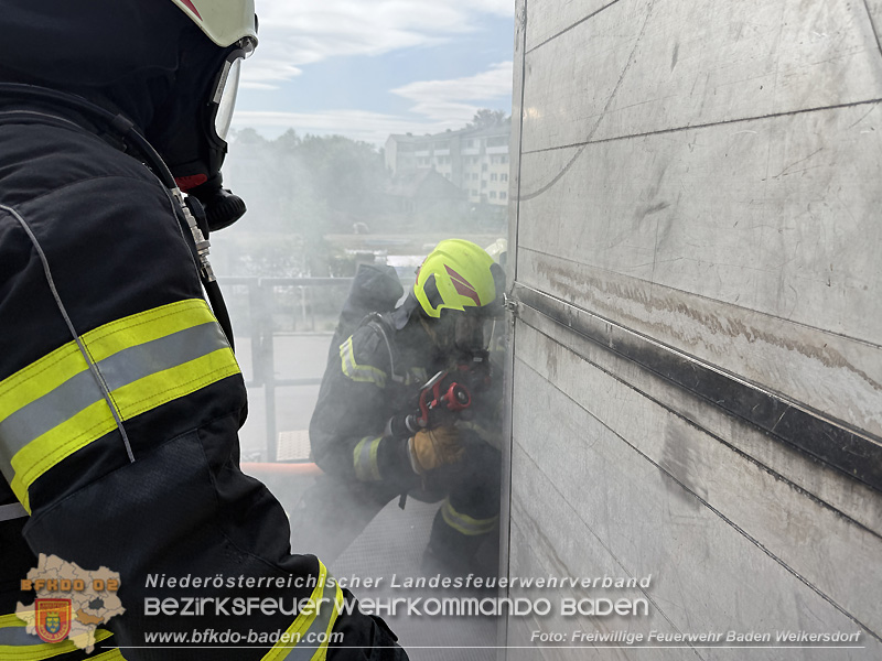 20260501-03_Hei�ausbildung in gasbefeuerten �bungsanlage in Baden  Foto: FF Baden Weikersdorf