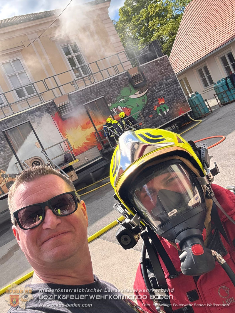 20260501-03_Hei�ausbildung in gasbefeuerten �bungsanlage in Baden Foto: FF Baden Weikersdorf