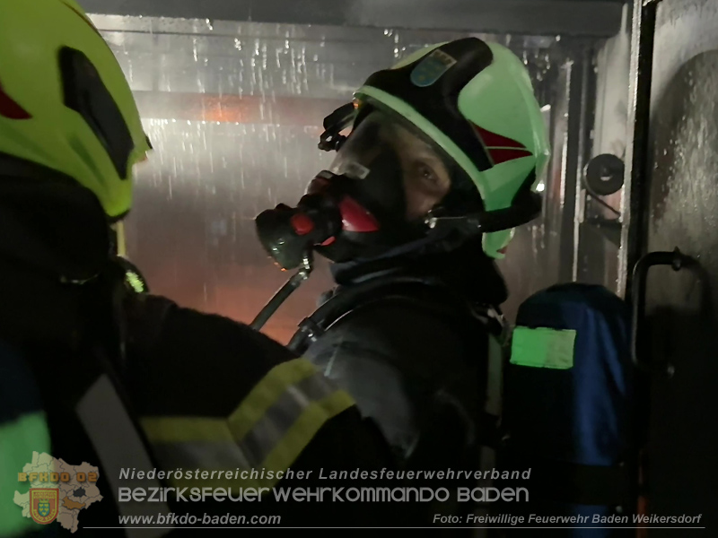 20260501-03_Hei�ausbildung in gasbefeuerten �bungsanlage in Baden Foto: FF Baden Weikersdorf