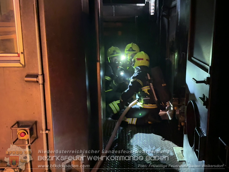 20260501-03_Hei�ausbildung in gasbefeuerten �bungsanlage in Baden Foto: FF Baden Weikersdorf