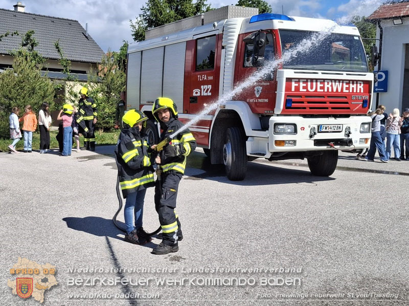 20260521_Gemeinsam-Sicher-Feuerwehr - Brandschutzerziehung in der Volksschule St. Veit/Triesting  Foto: FF St.Veit/Triesting