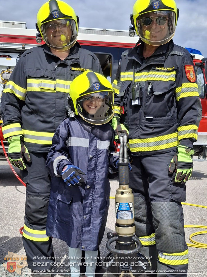 20260521_Gemeinsam-Sicher-Feuerwehr - Brandschutzerziehung in der Volksschule St. Veit/Triesting  Foto: FF St.Veit/Triesting