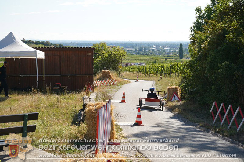 20260822_Premierenstimmung in den Weinbergen: Erstes Feuerwehrjugend-Seifenkistenrennen im Bezirk Baden - Foto: ASB Ing. Daniel Bartmann AFKDO Traiskirchen