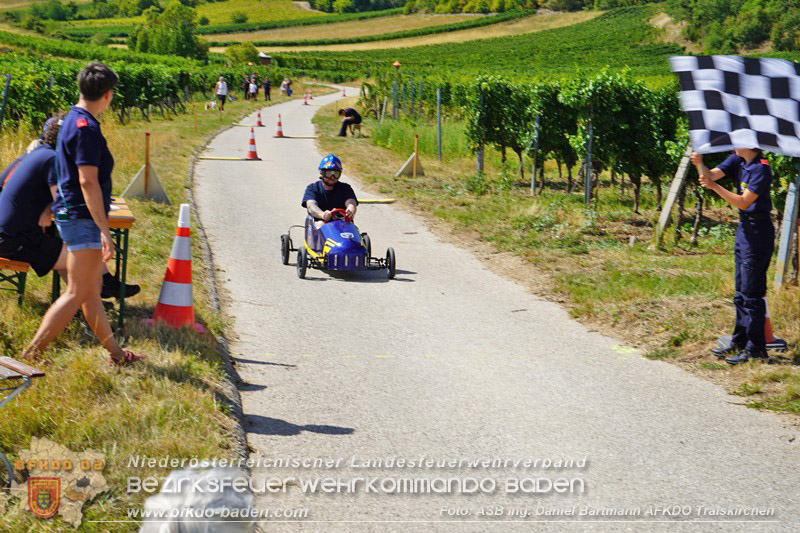 20260822_Premierenstimmung in den Weinbergen: Erstes Feuerwehrjugend-Seifenkistenrennen im Bezirk Baden - Foto: ASB Ing. Daniel Bartmann AFKDO Traiskirchen