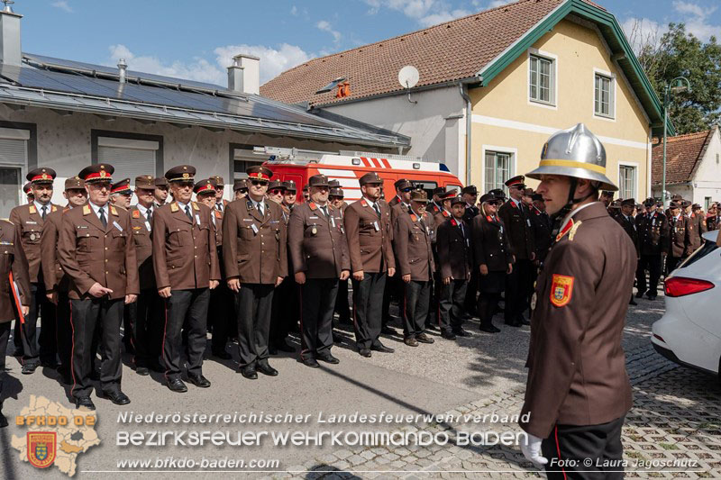 20260823_Ein Moment f�r die Geschichtsb�cher - Fahnenweihe FF Siegersdorf - Foto: Laura Jagosch�tz 