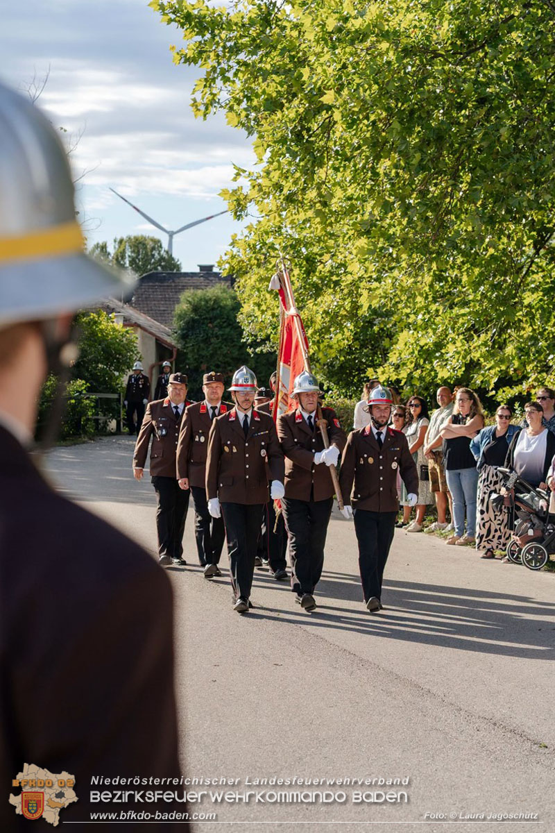 20260823_Ein Moment f�r die Geschichtsb�cher - Fahnenweihe FF Siegersdorf - Foto: Laura Jagosch�tz 