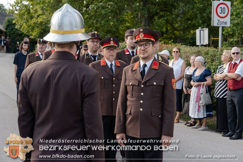 20260823_Ein Moment f�r die Geschichtsb�cher - Fahnenweihe FF Siegersdorf - Foto: Laura Jagosch�tz 