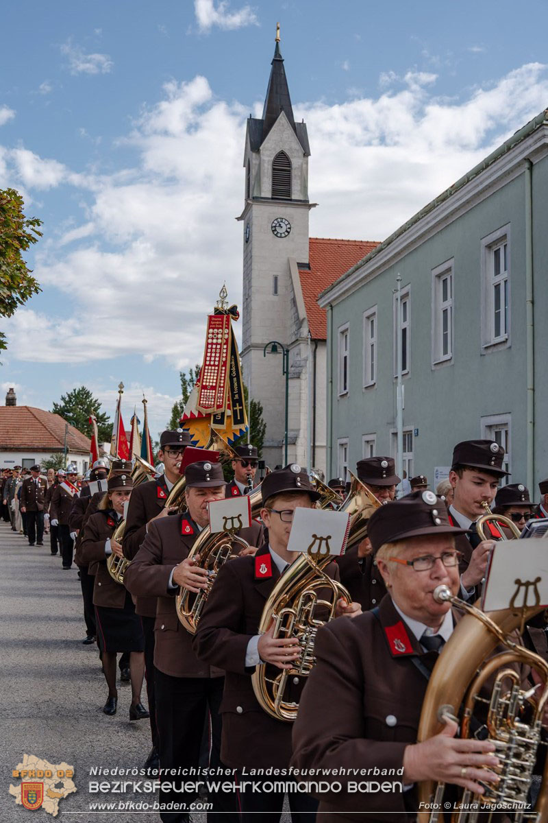 20260823_Ein Moment f�r die Geschichtsb�cher - Fahnenweihe FF Siegersdorf - Foto: Laura Jagosch�tz 