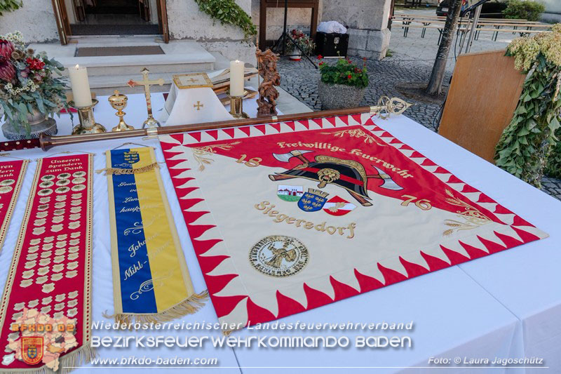 20260823_Ein Moment f�r die Geschichtsb�cher - Fahnenweihe FF Siegersdorf - Foto: Laura Jagosch�tz 