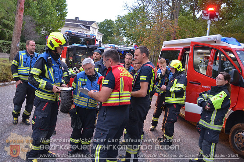 20260909_Badener Feuerwehren �ben Waldbrandbek�mpfung im Breich der Ruine Raueneck